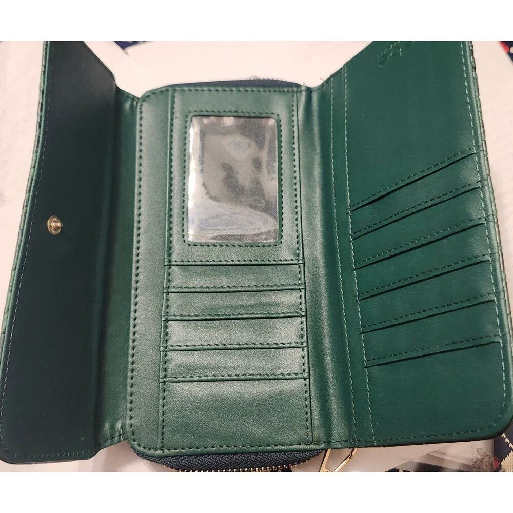 Bebe Croc‑Embossed Green Wristlet Wallet – Gold Hardware